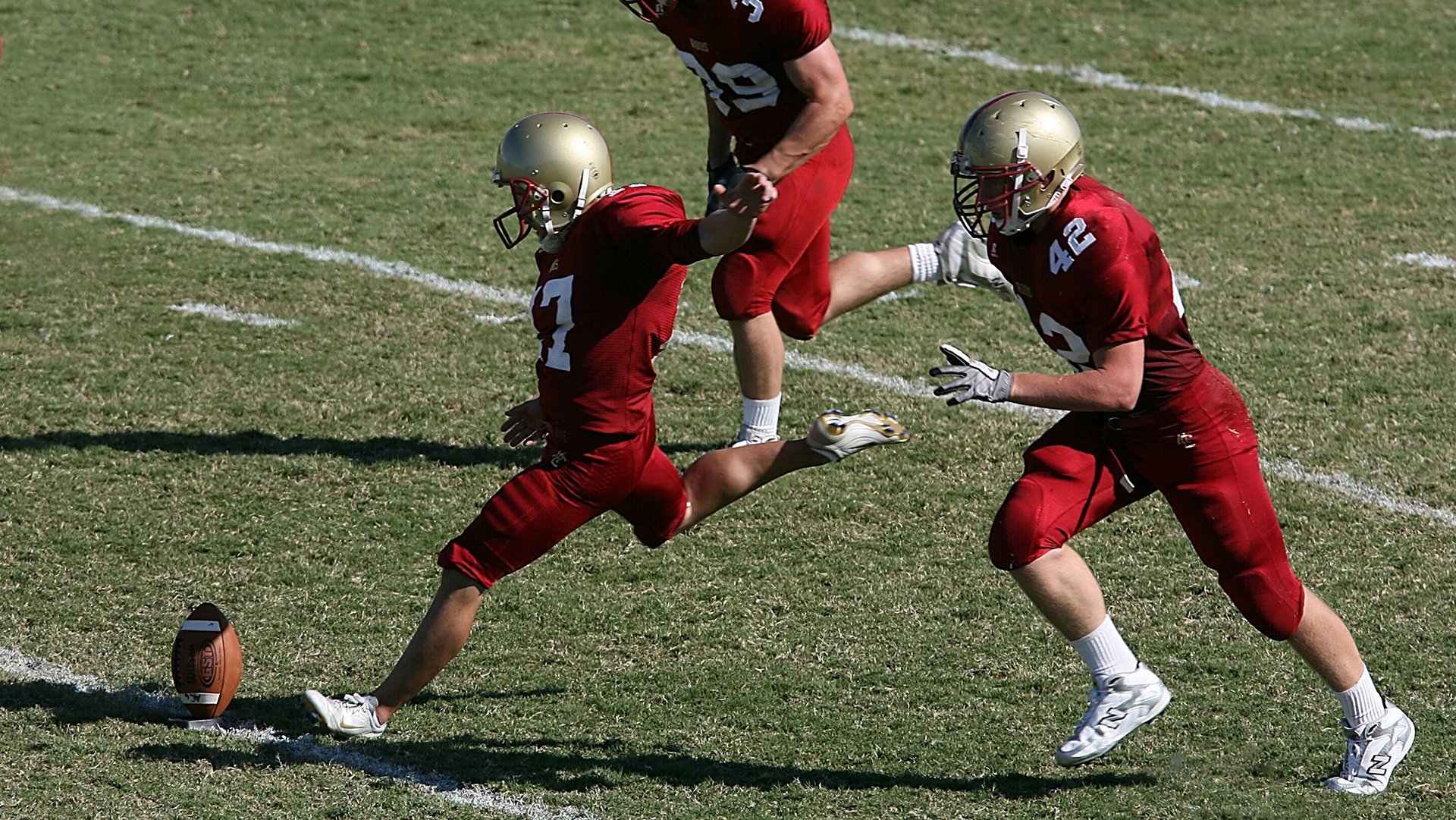 马丁内利一锤定音，阿根廷战术完胜英格兰